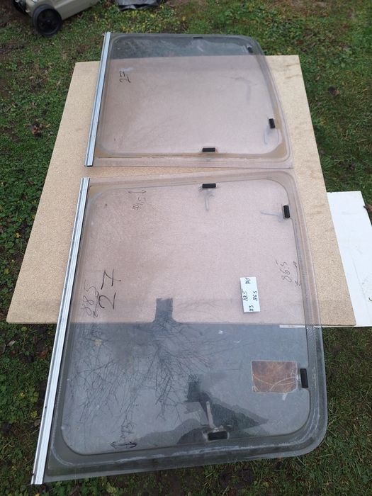 Szyba przyczepy kempingowej coachman/ abbey lat 90