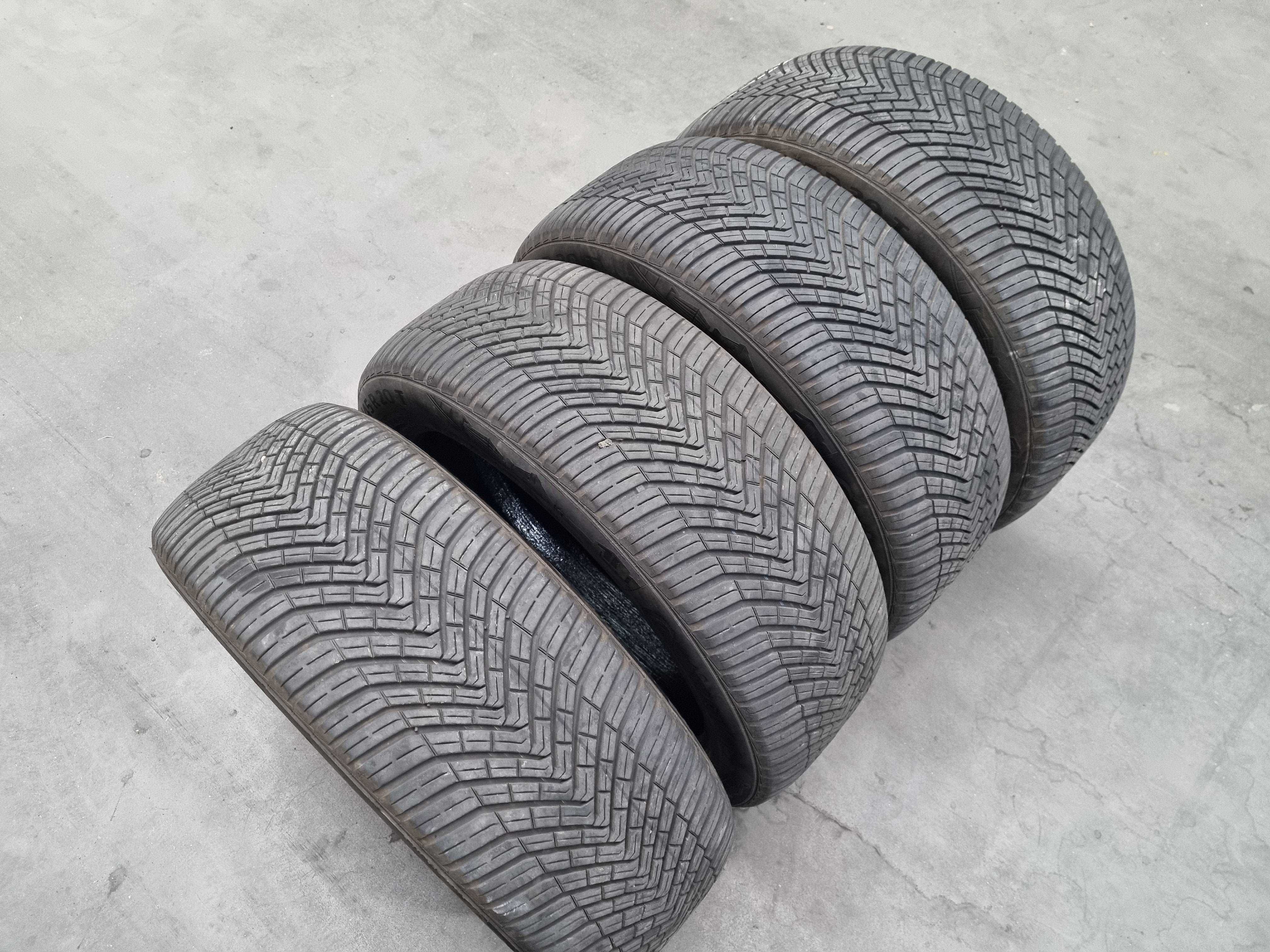 Opony wielosezonowe Continental AllSeasonContact 255/45R20 2022r, 7mm