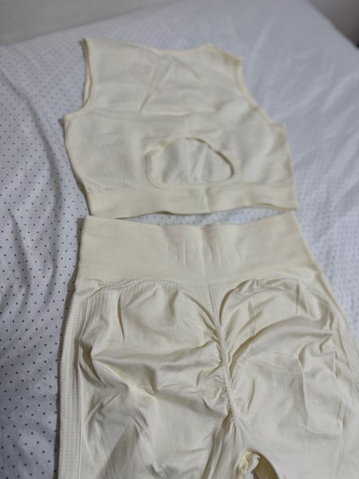 Fato de treino com Top e Calça legging