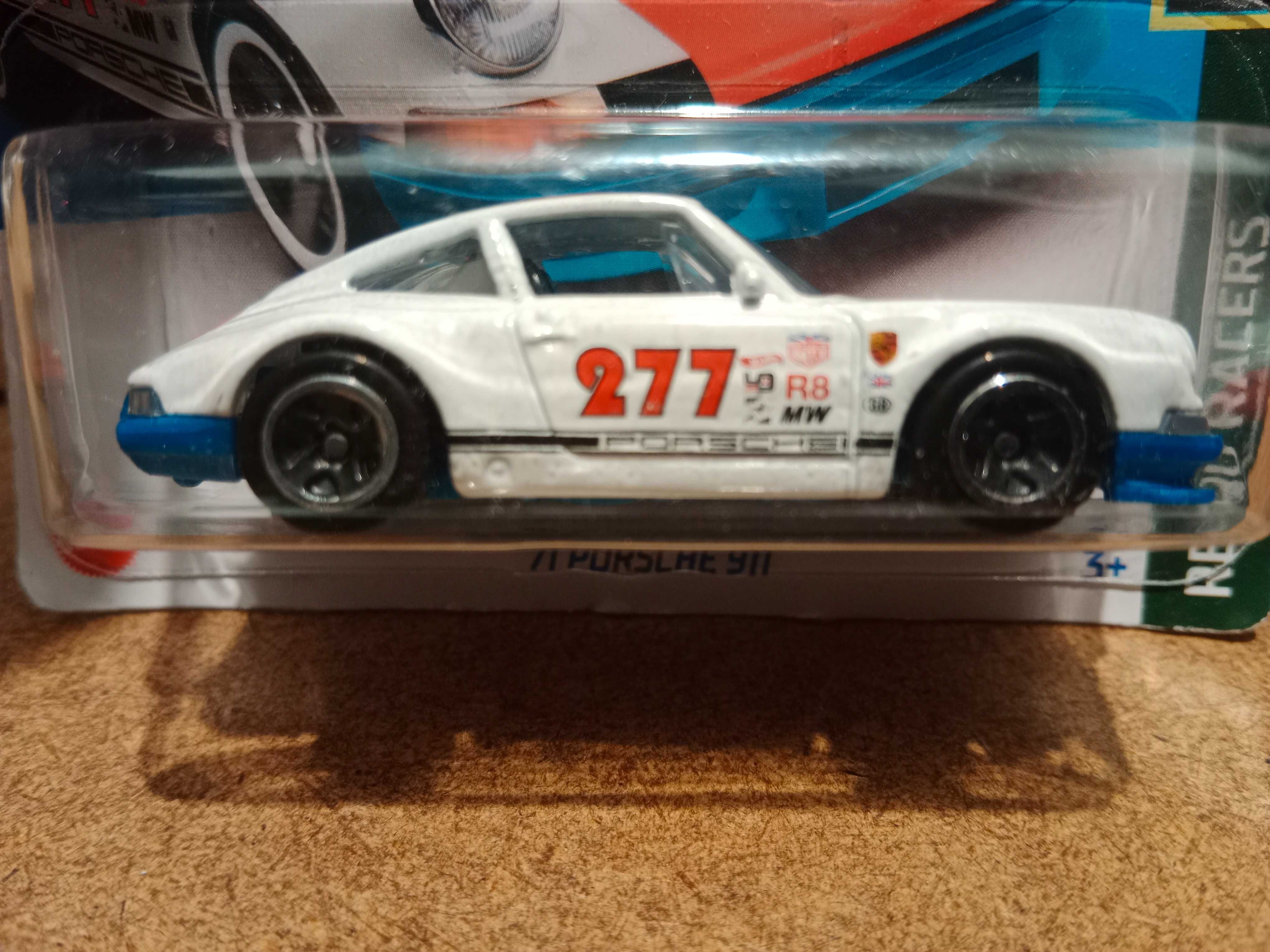 Модельки Hot Wheels Porsche