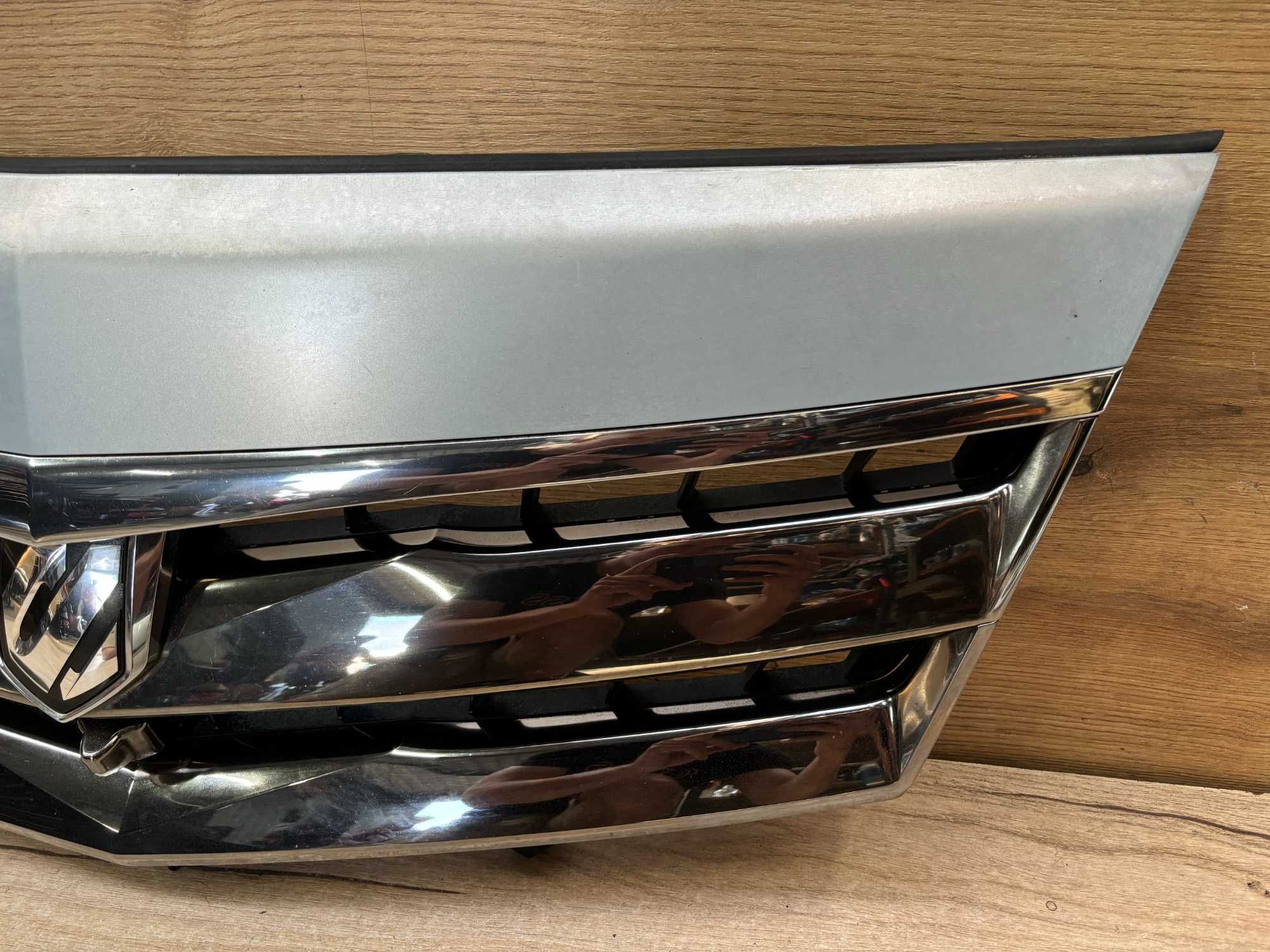 Grill atrapa zderzaka Toyota Alphard