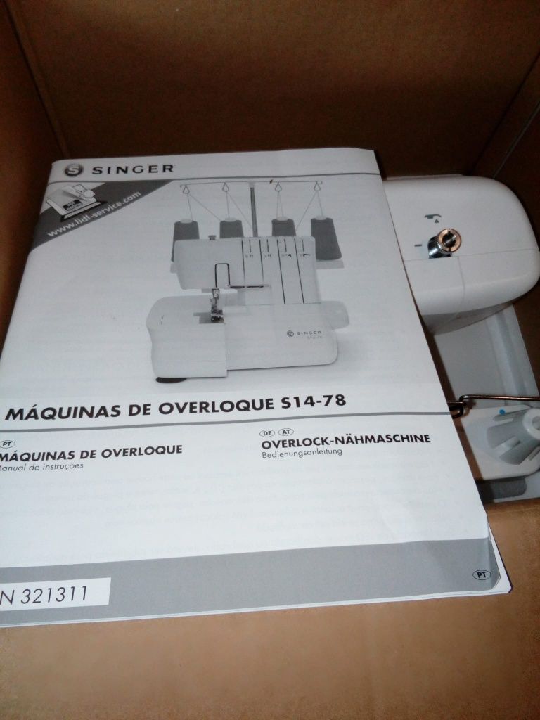 Máquina de costura Overloque Singer