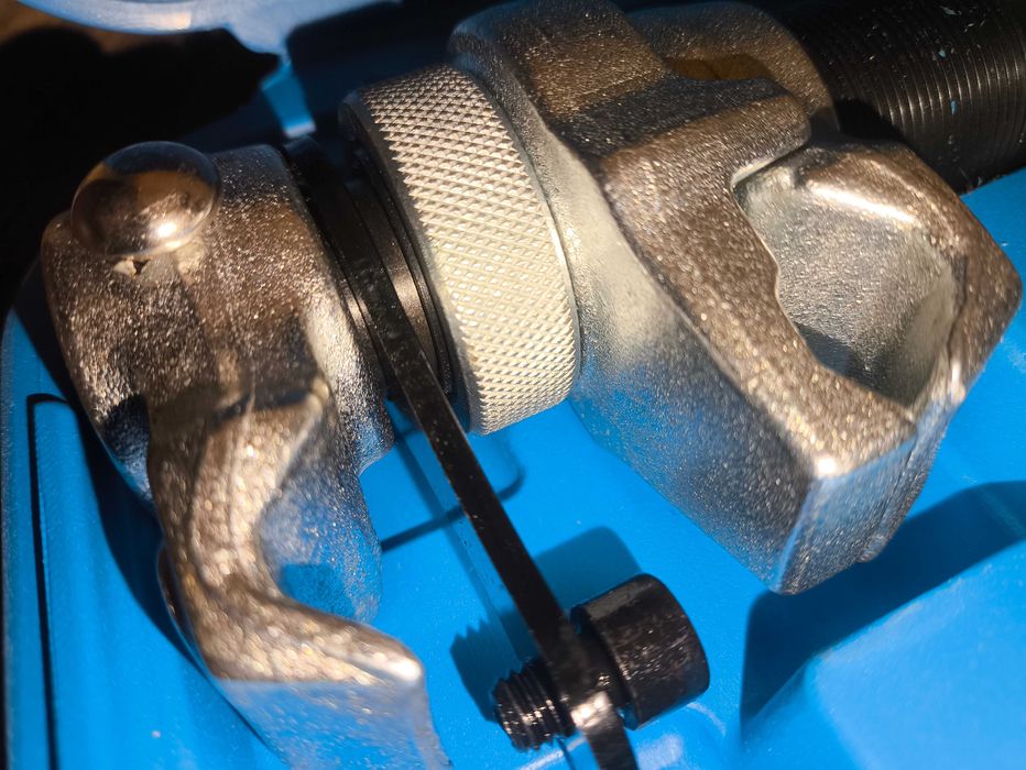 Ściągacz Mechaniczny do Sprężyn McPherson Duży Zakres Pracy 23-280 mm