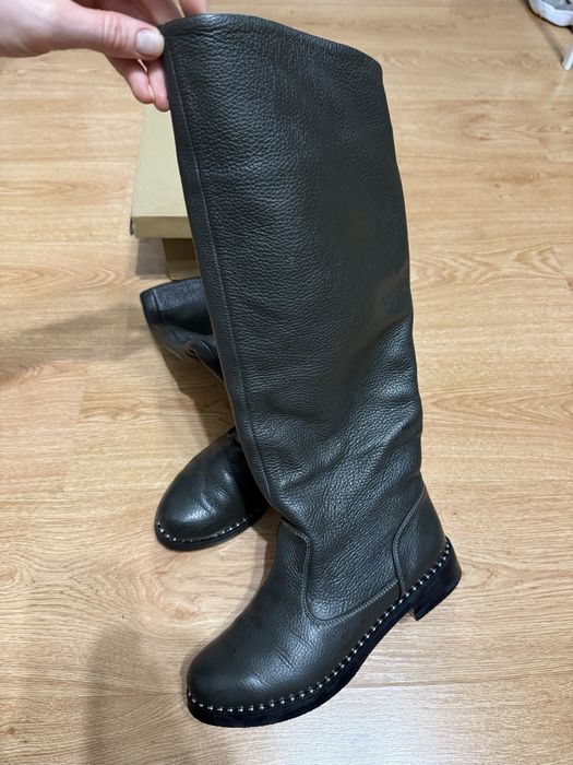 Стильні шкіряні зимові чоботи