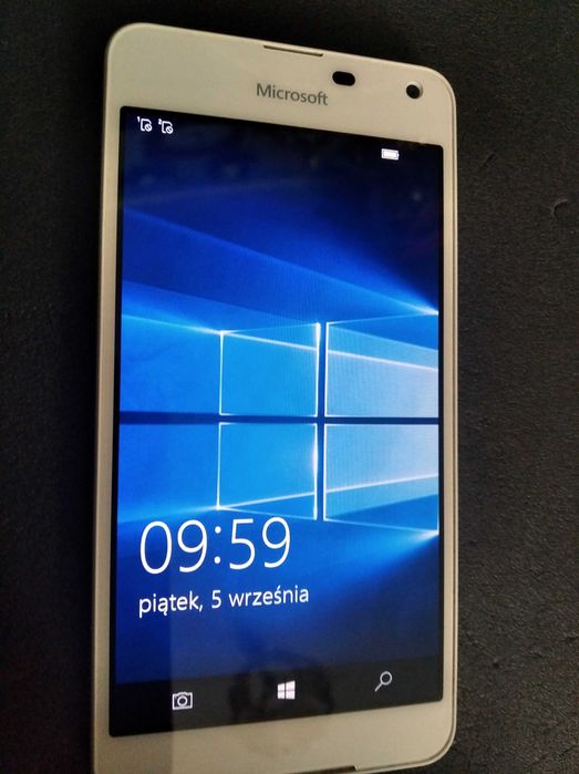 Lumia 650 Dual SIM stan jak nowy z ładowarką