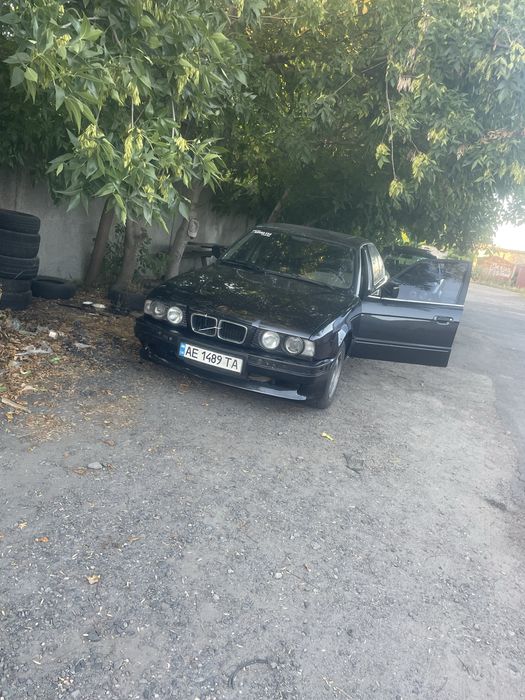 Продам бмв е34 m50b20