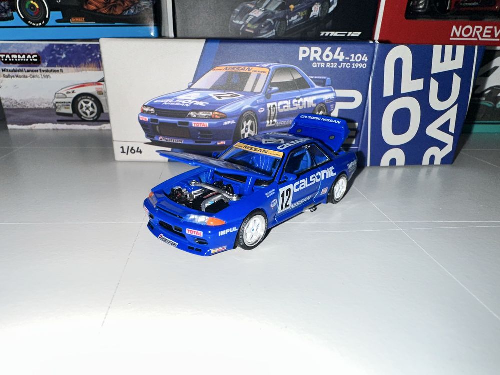 Pop Race Nissan Skyline GT-R R32 1:64