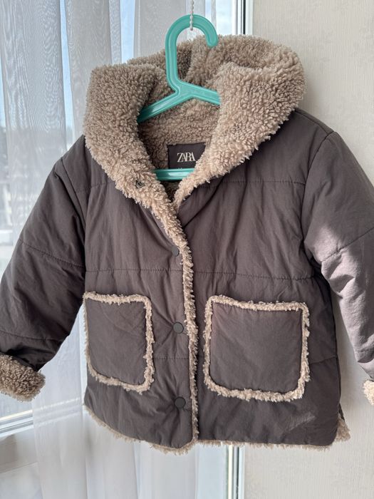 Зимова куртка Zara.