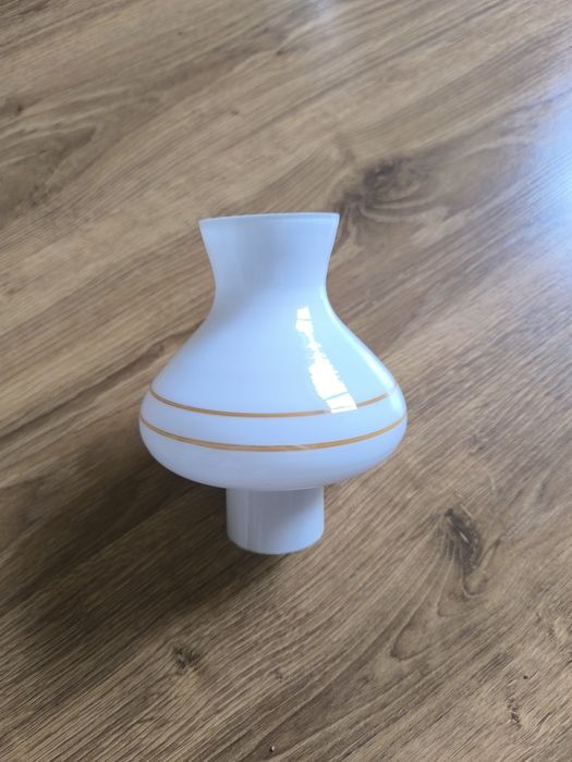 Stary klosz do lampy