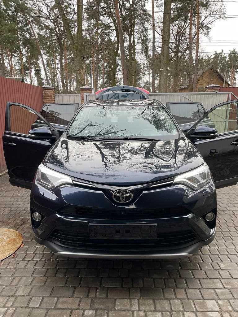 Продам Toyota Rav 4