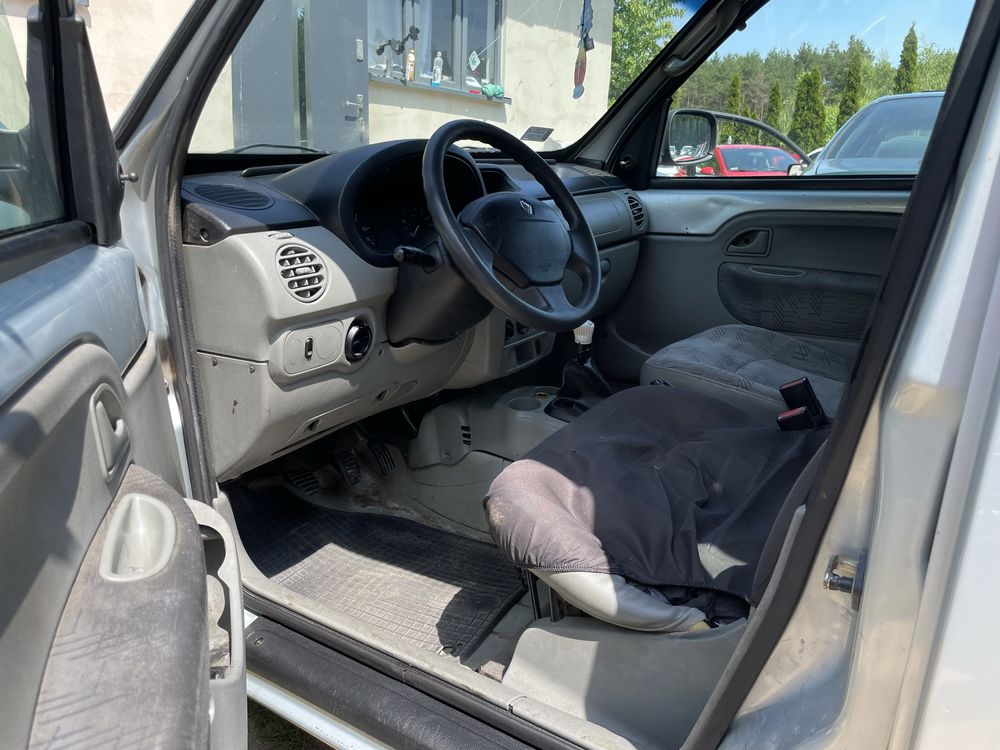 Renault Kangoo 1,5 Diesel 2006r. Z hakiem.