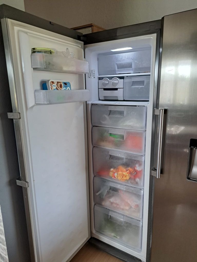 Lodówka Samsumg RR82PHIS