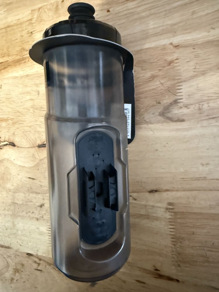 Bidon XLC Fidlock WB-K0 magnes 600 ml