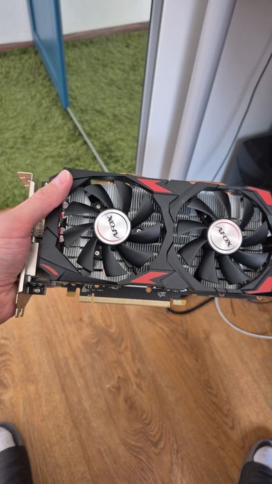 Sprzedam kartę graficzną rx 580 8gb