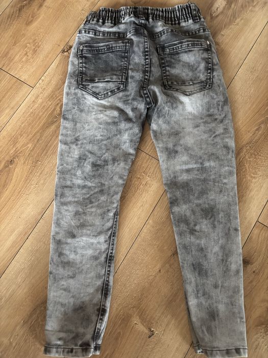 Spodnie dla chlopca rozm. 134