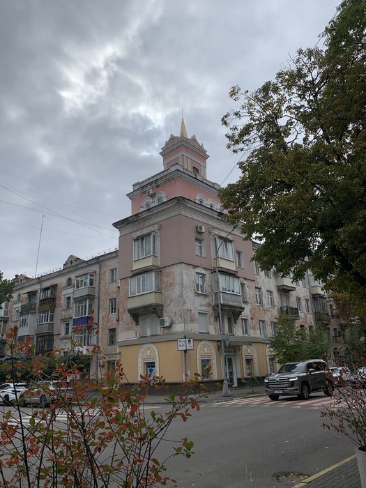 Здам 2-кімн.кв. по вул.Соборна, навпроти Галактики, центр