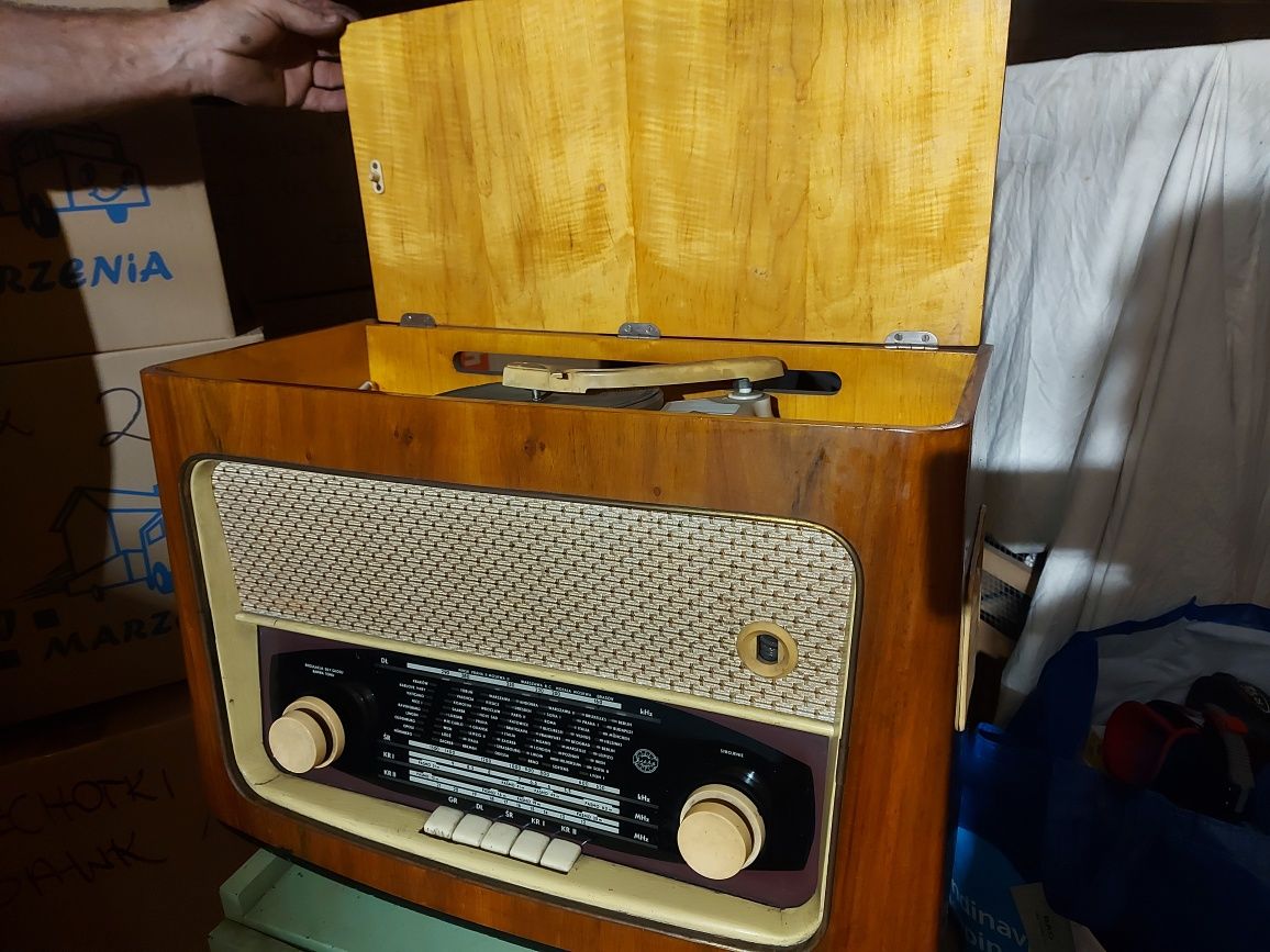 Radio retro, prl, lampowe Diora, gramofon