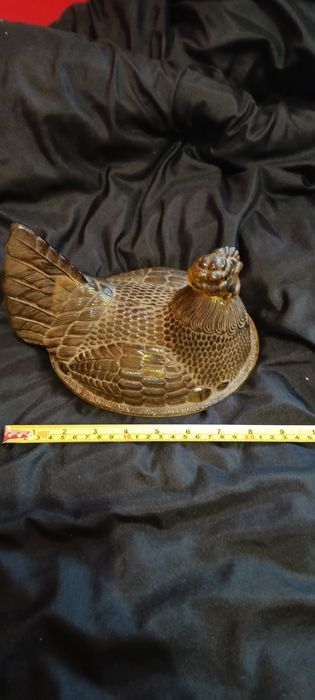 Kura PRL bursztynowa miodowa bardzo duża góra