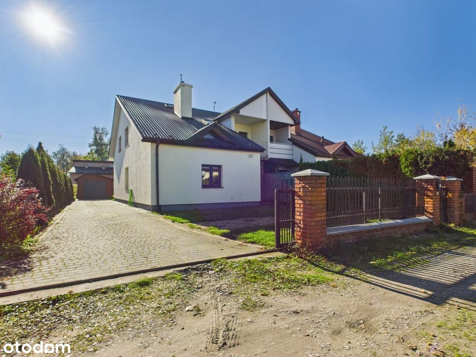 Funkcjonalny dom dla rodziny Trablice k. Radomia