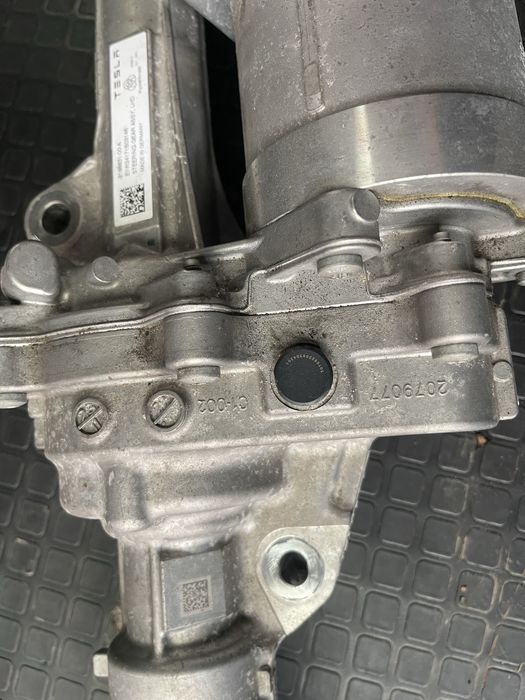 Рульова рейка Tesla Model 3 и Tesla Model Y