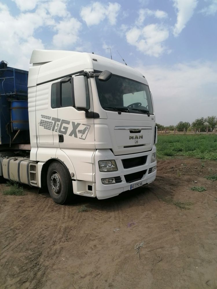 MAN TGX 18.440 зерновоз зчіпка