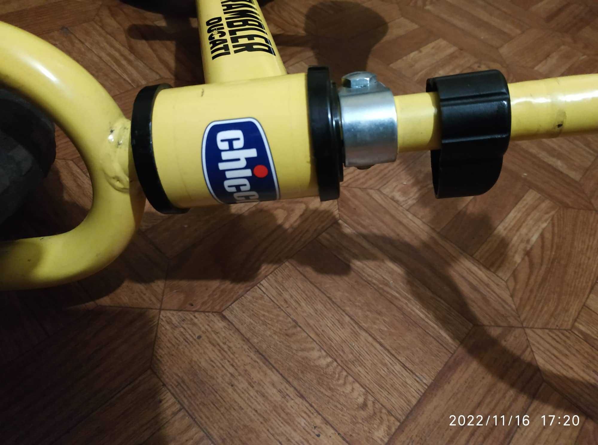 Продается велобег (беговел) Chicco  Scrambler Ducati
