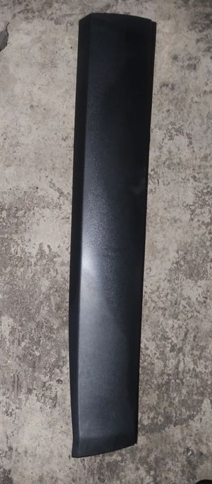 Listwa drzwi jeep Renegade lewy przód