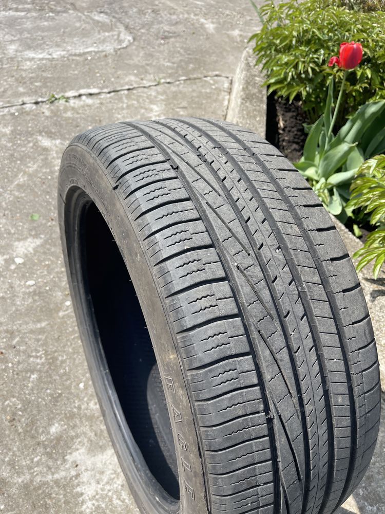 Продам резину Goodyear 245/45/19