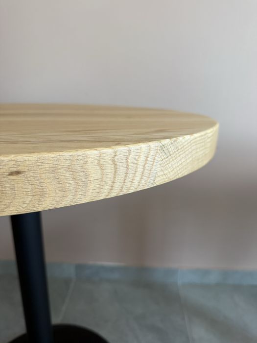 Стіл для кавʼярні