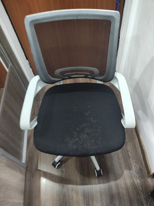 Fotel obrotowy dziecięcy