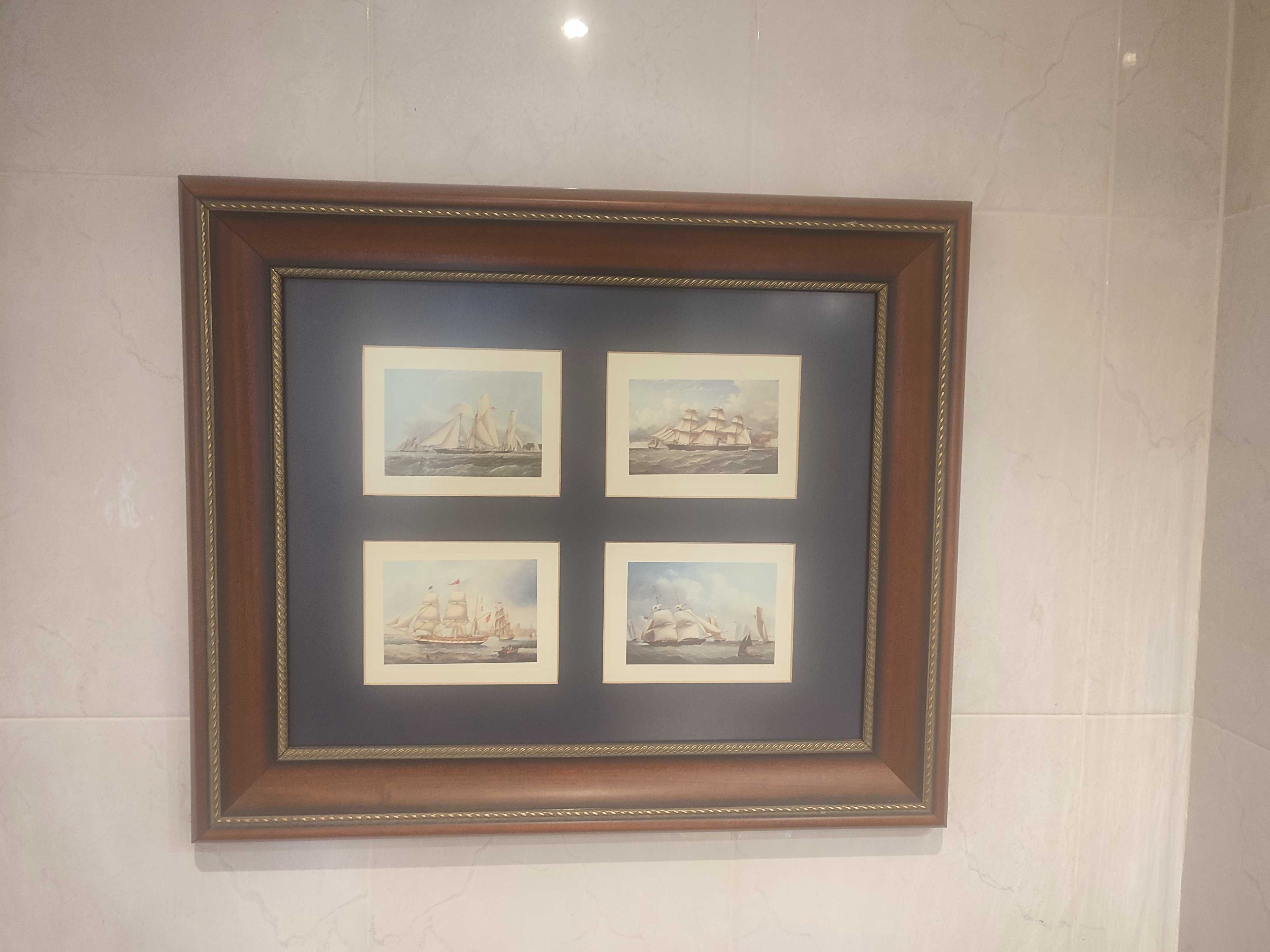 Quadro com passpartout azul e barcos