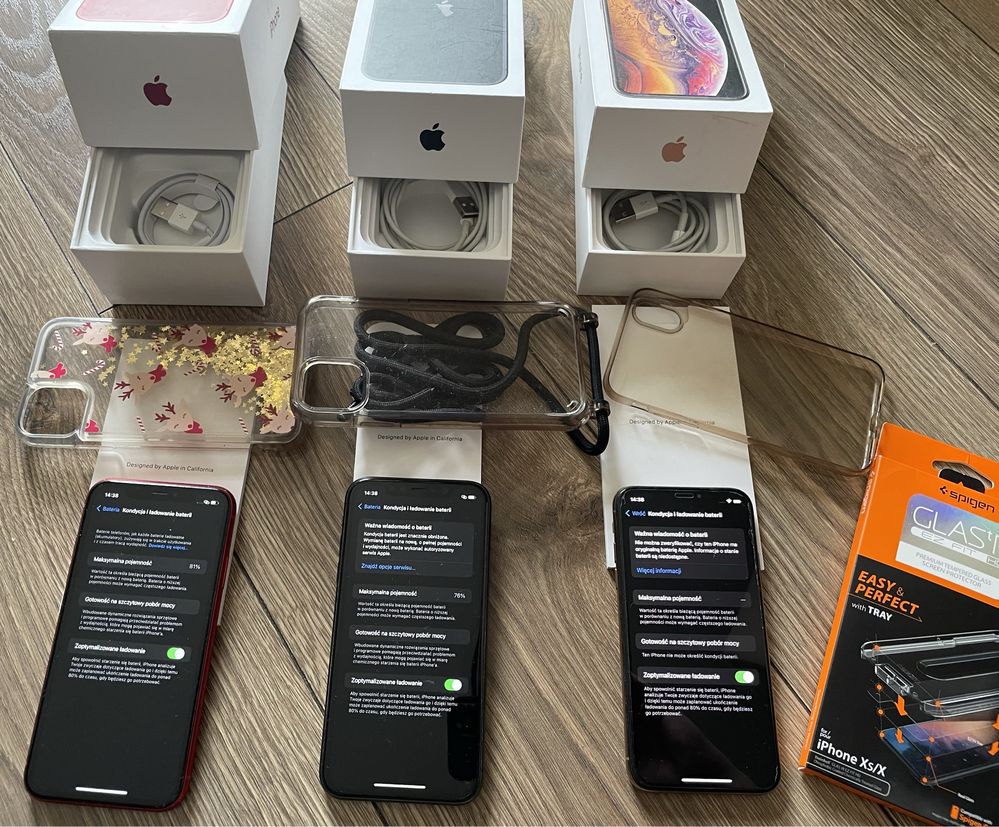 2x Apple iPhone 11 - 128Gb - 1x Apple iPhone XS 512Gb