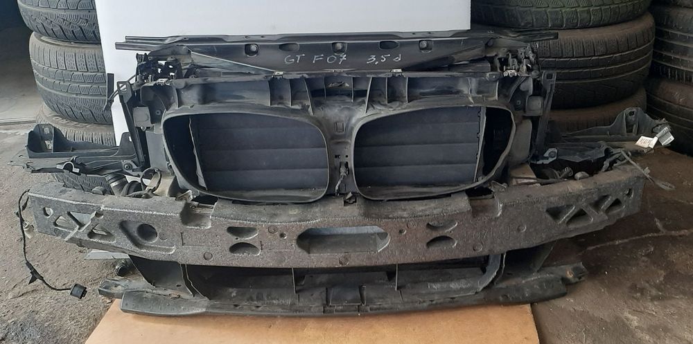 Wzmocnienie czołowe pas przedni kompletny  z chłodnicami BMW 5GT F07 3.5l. diesel  przed liftingiem