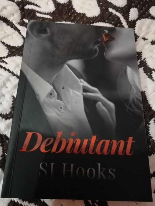 Debiutant SJ Hooks literatura erotyczna