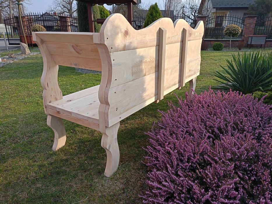 Ławka ogrodowa w całości z drewna polecam