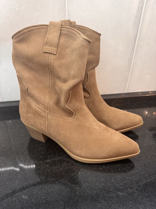 Козаки Estro(замш)