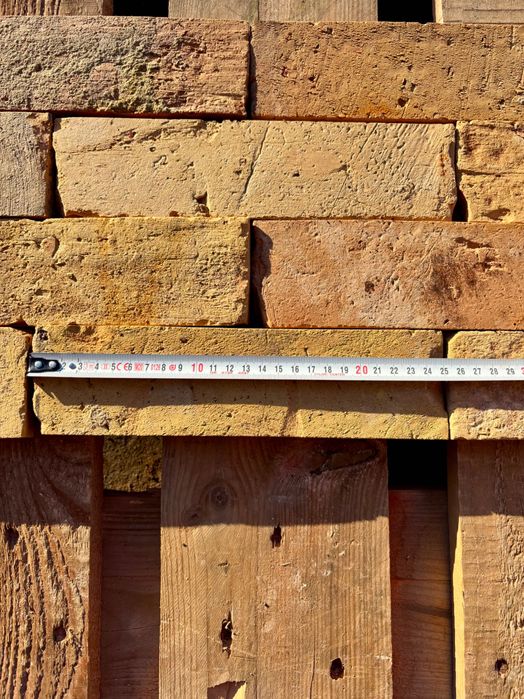 Płytki z cegły rozbiórkowej, Płytka loft klasyczny żółto-pomarańczowa.