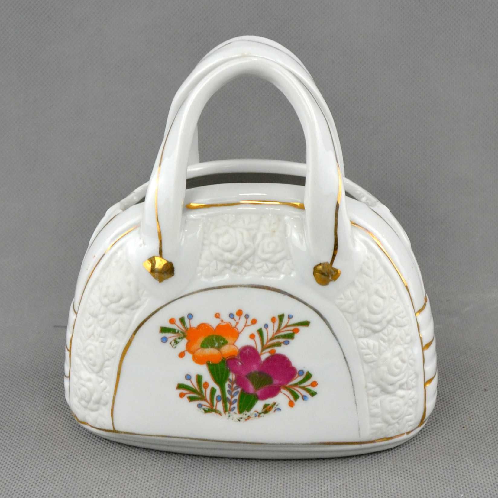 Floreira em forma de mala de senhora, Porcelana