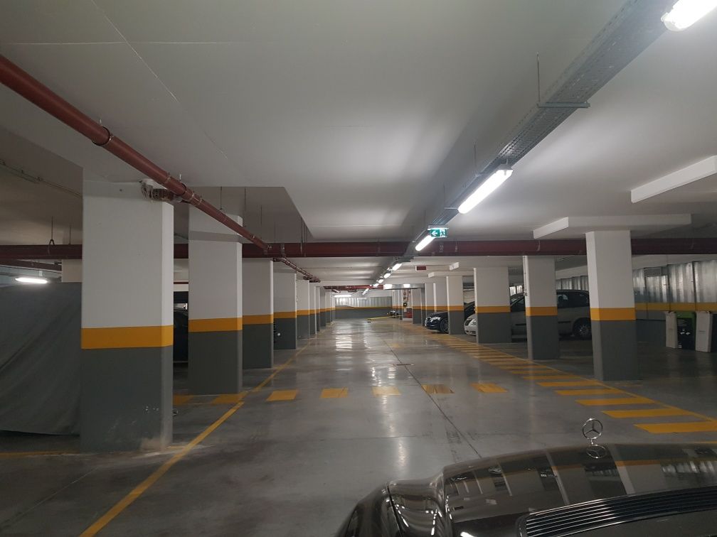 Urbanização vila sol lugares de garagem parqueamentos garagens