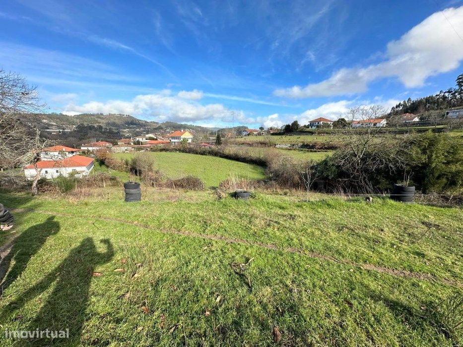 Terreno c/ parcela para construção