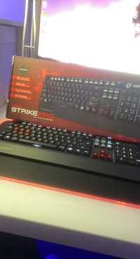 Teclado Ozone StrikePro Mecânico