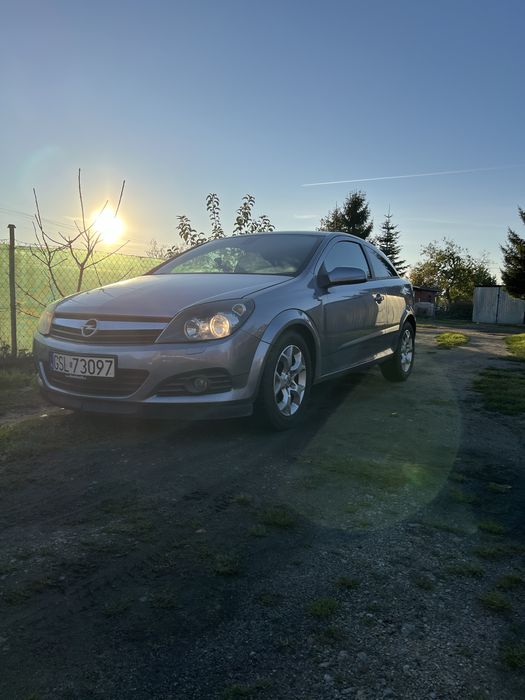 Opel Astra H GTC