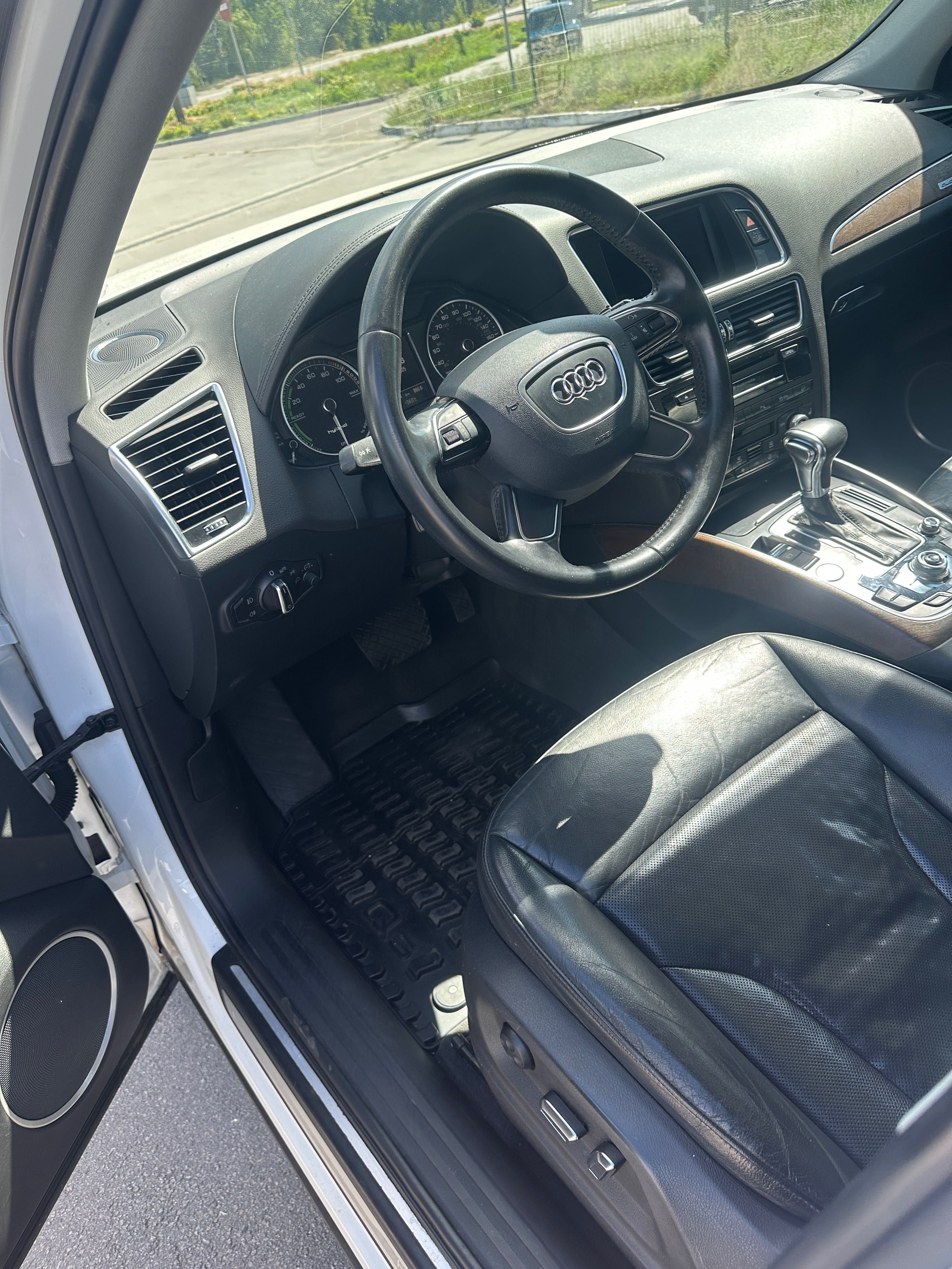 AUDI Q5 PREMIUM Hybrid 2013 року