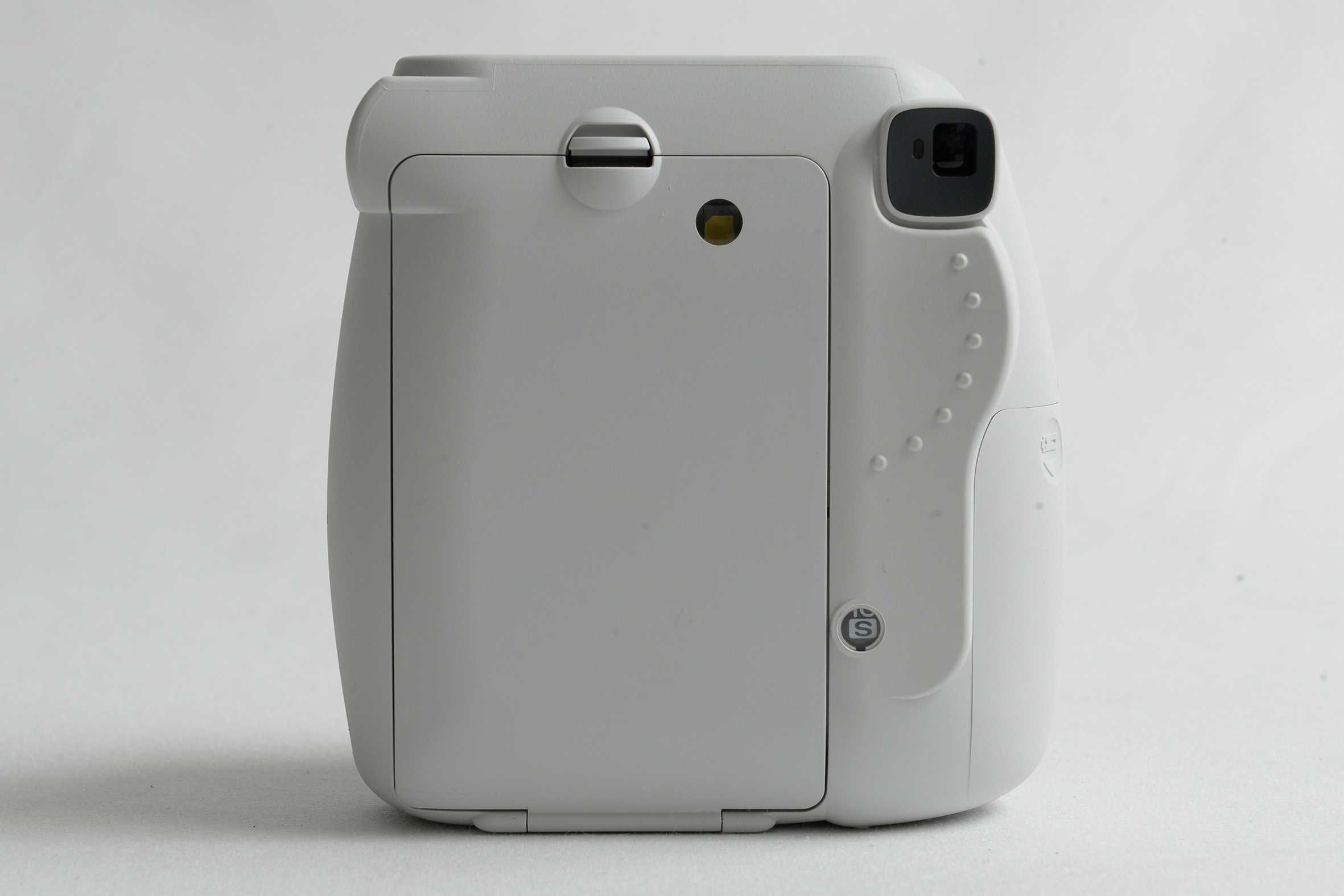 CÂMARA FOTOGRÁFICA tipo polaróide -  FUJIFILM Instax Mini 9 (USADA)
