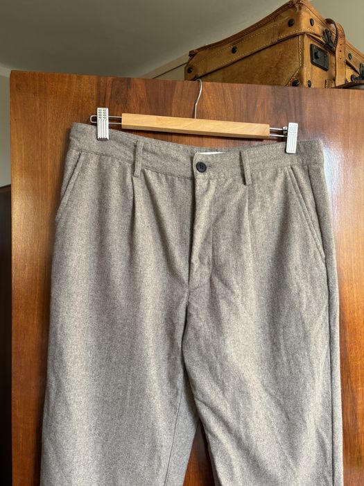 Spodnie wełniane jesienne eleganckie beżowe 30 (S)