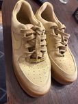 Buty damskie Nike Air Force 1'07 LV8brązowe