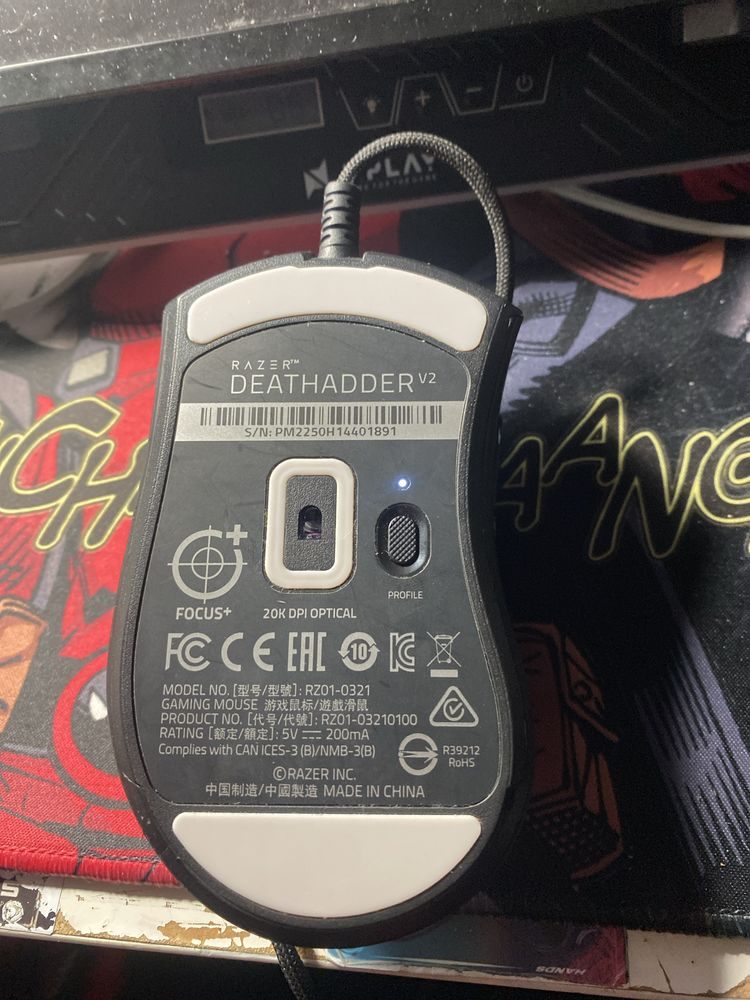 Rato razer deathadder V2