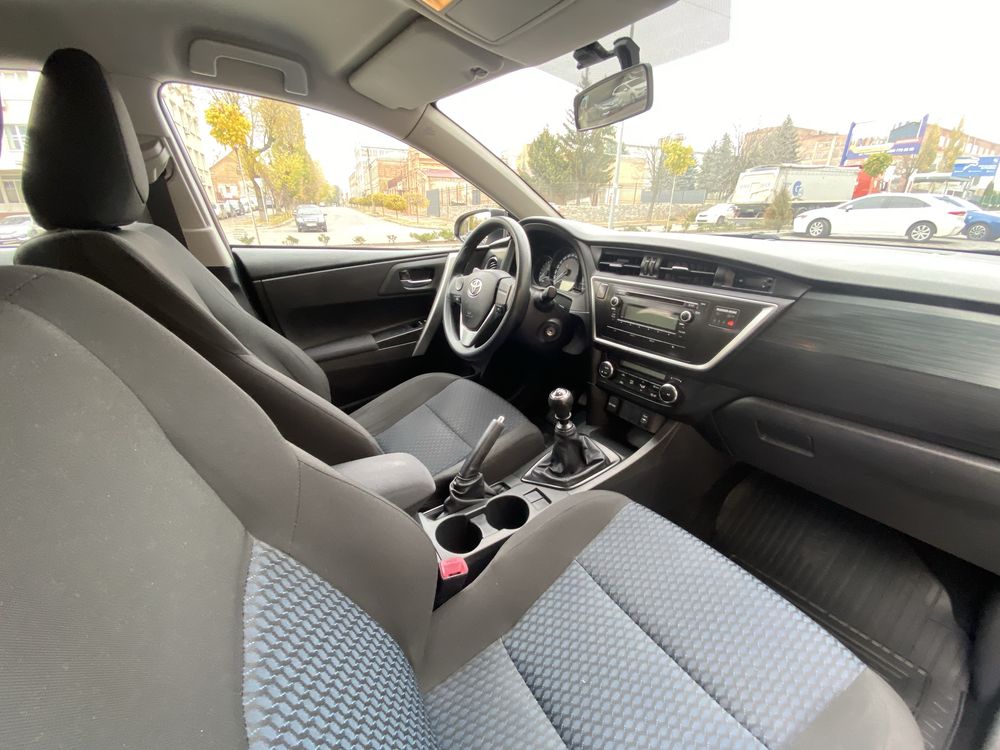 Продам авто Toyota Ayris 2013 року