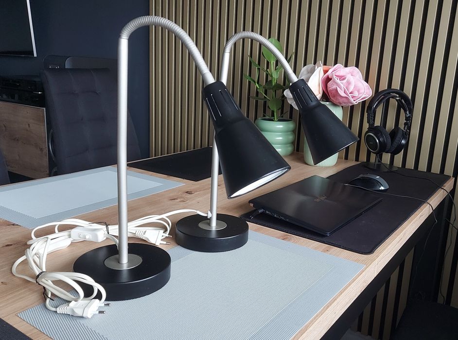 Lampa Ikea na biurko + żarówka LED