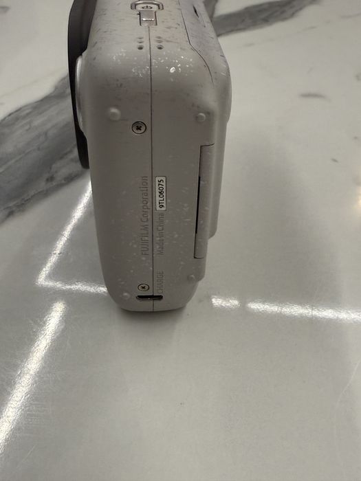 Фотокамера миттєвого друку